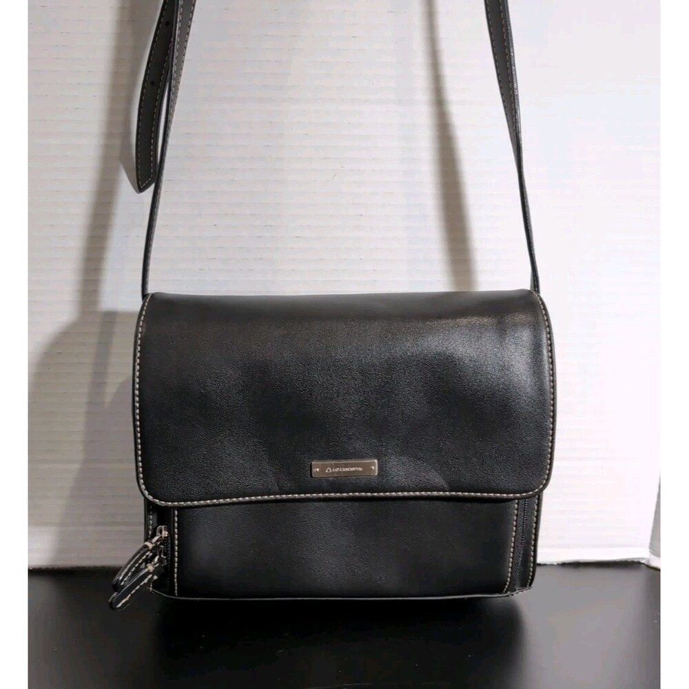 LIZ CLAIBORNE CROSSBODY SHOULDER Bag BLACK VEGAN LEATHER RED INTERIOR